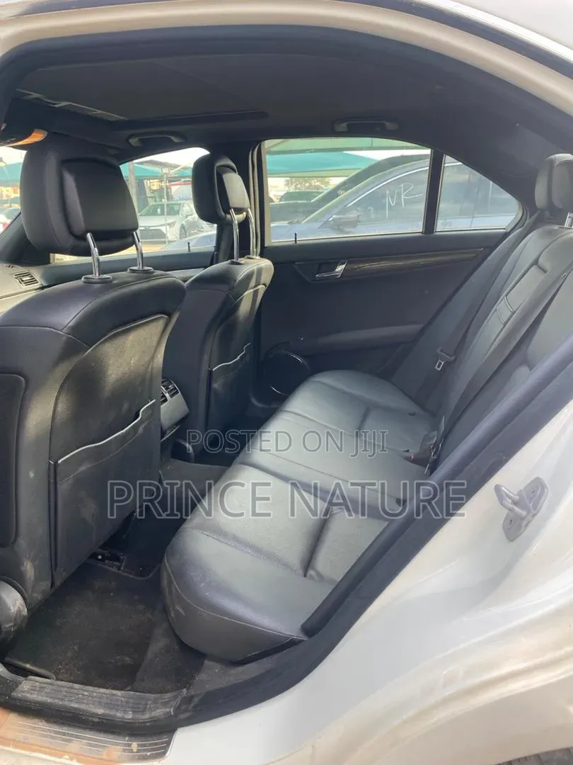 Mercedes-Benz C300 2010 White