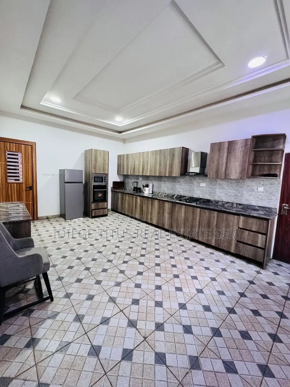 Furnished 2bdrm Block of Flats in By Mobil Filling, Mabushi for sale