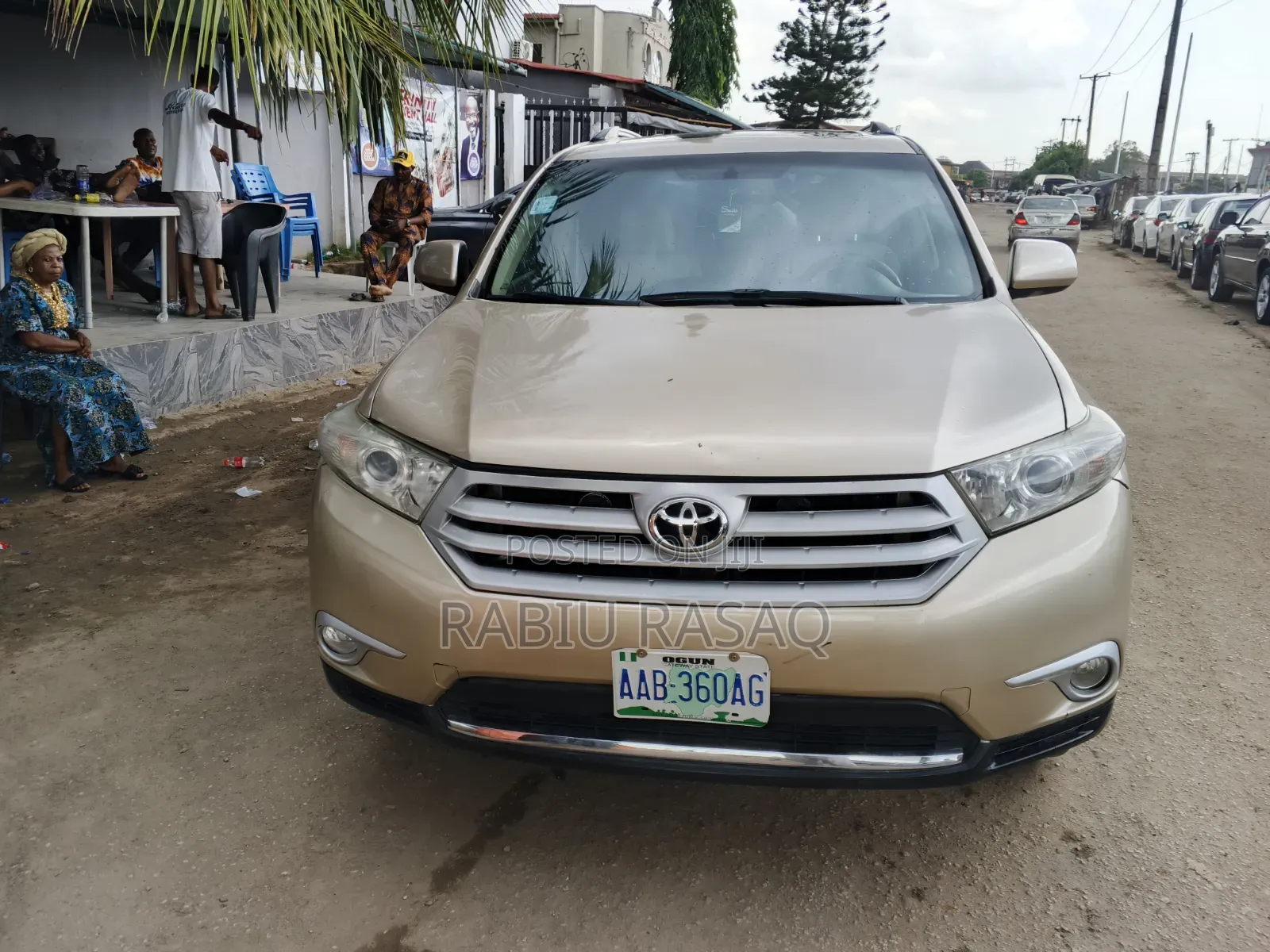 Toyota Highlander 2012 Gold