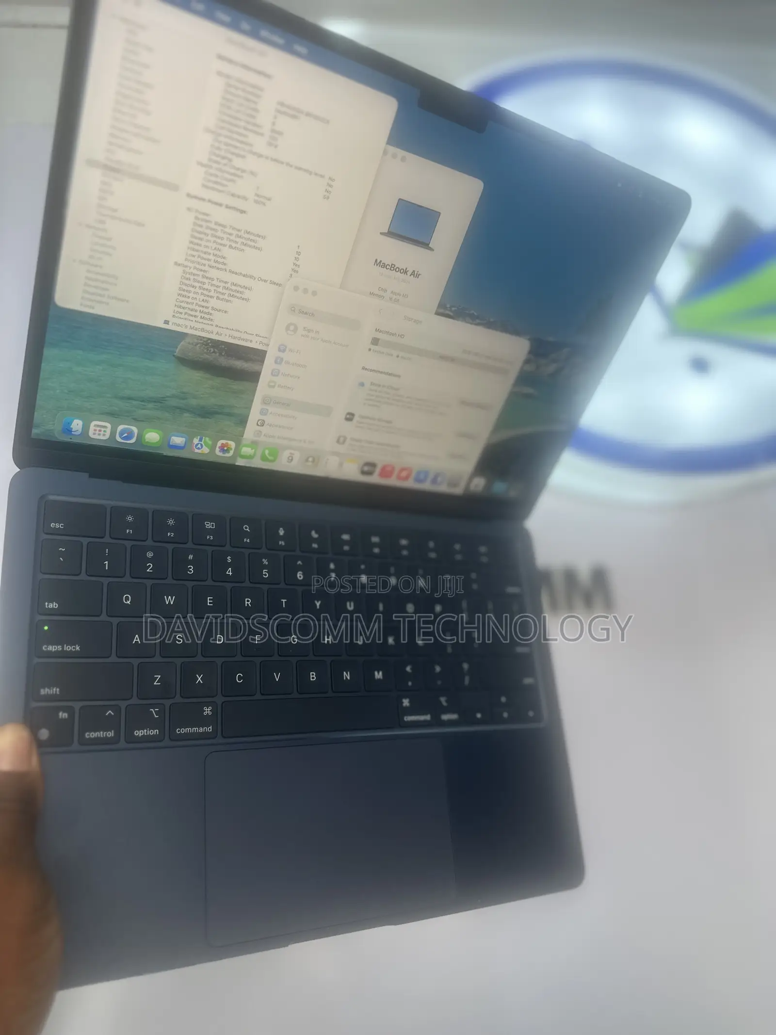 Laptop Apple MacBook Air 2024 M3 13-inch 16GB Apple M3 SSD 512GB