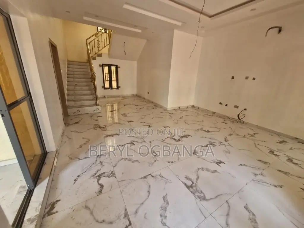 4bdrm Duplex in Ikate for sale
