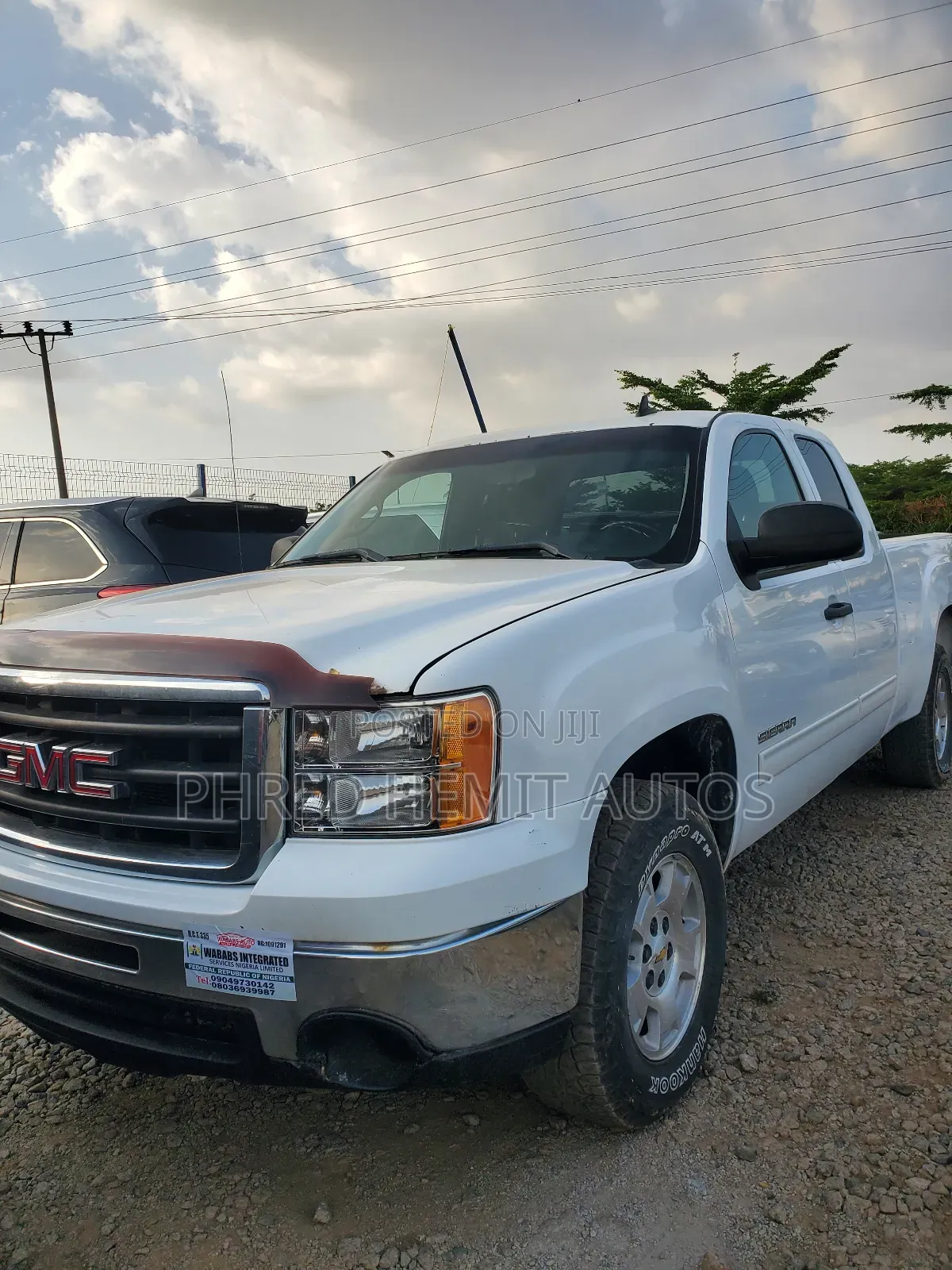 GMC Sierra 2011 White