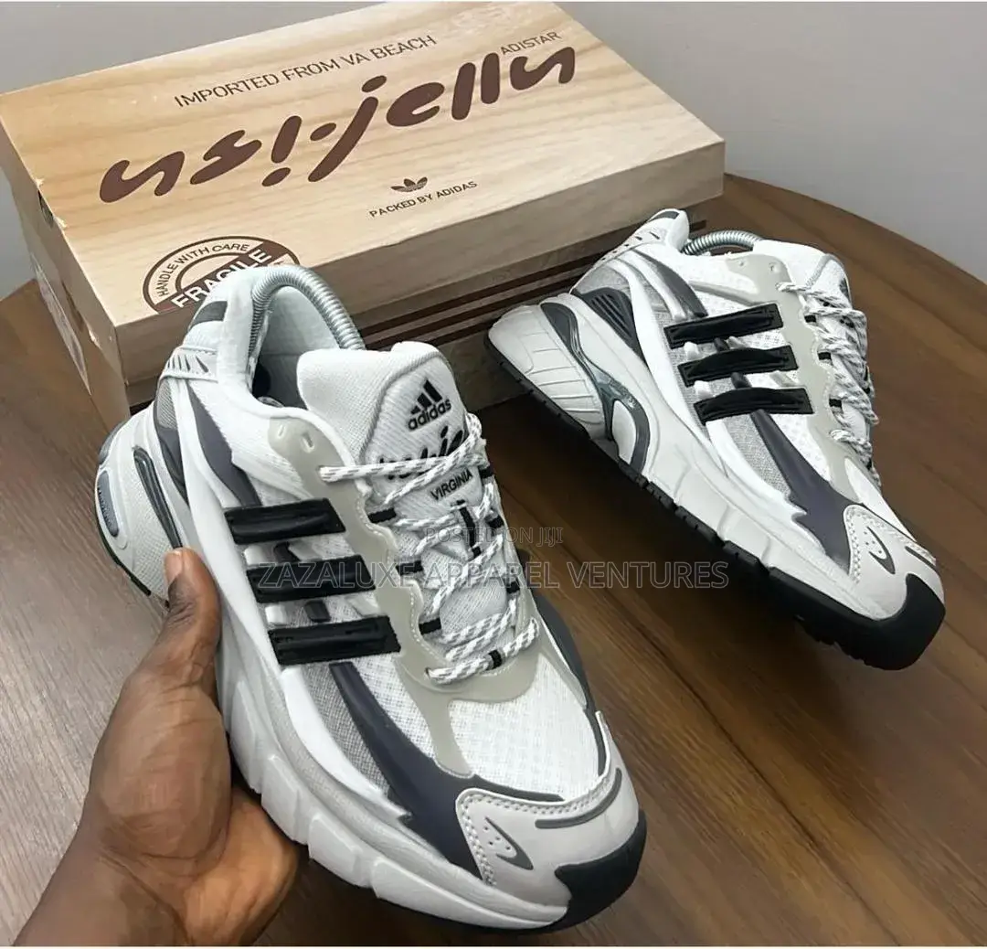 Pharrell Williams X Adiods Sneakers