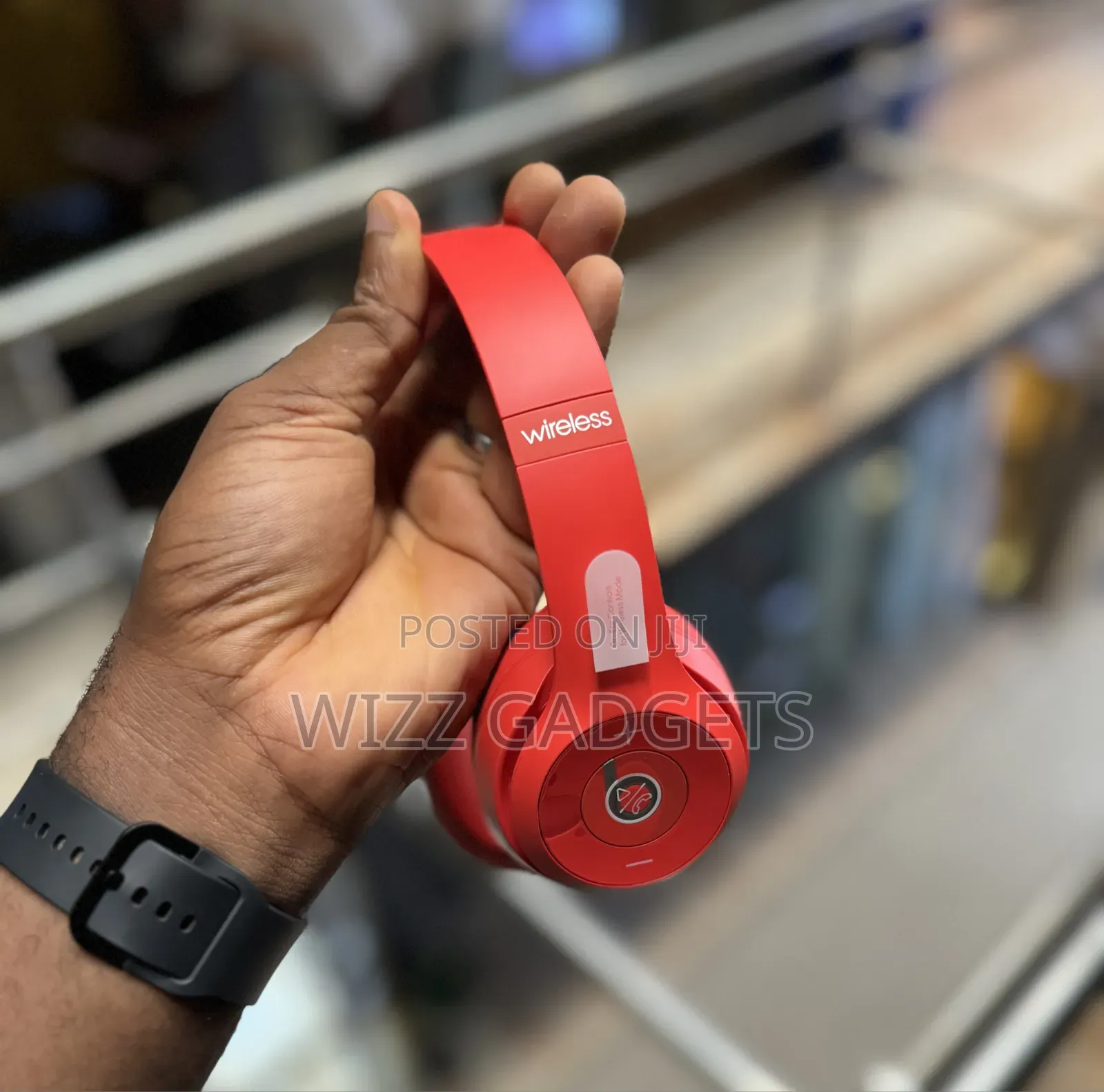 Beats Solo 3 Wireless Headphones (Red)