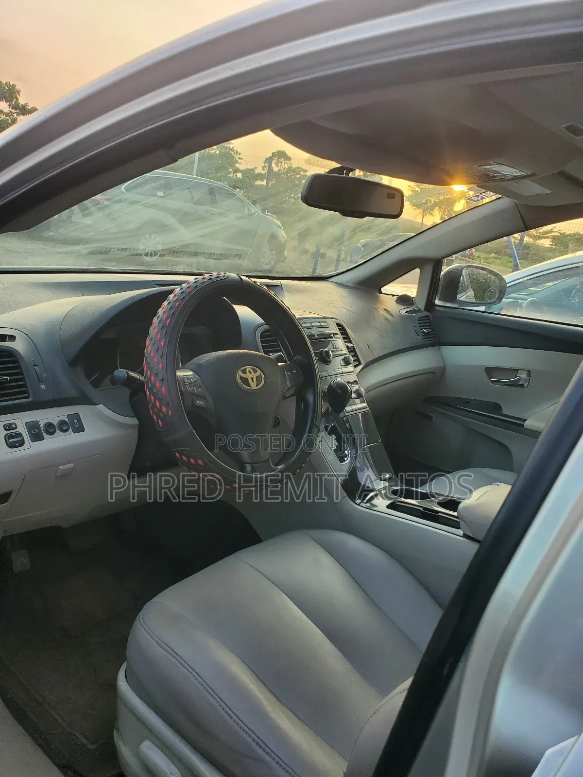 Toyota Venza 2010 Silver