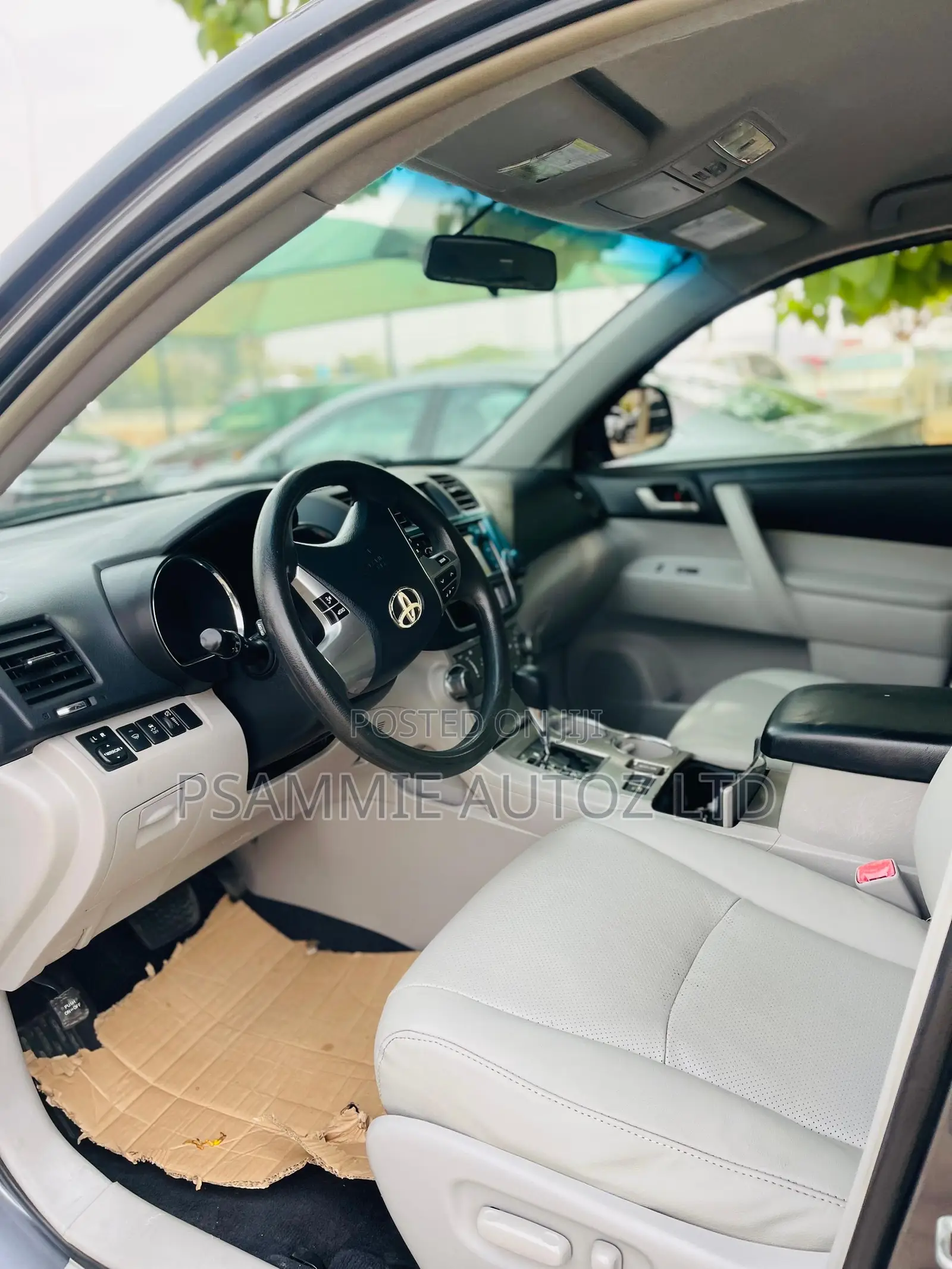 Toyota Highlander 2013 Gray