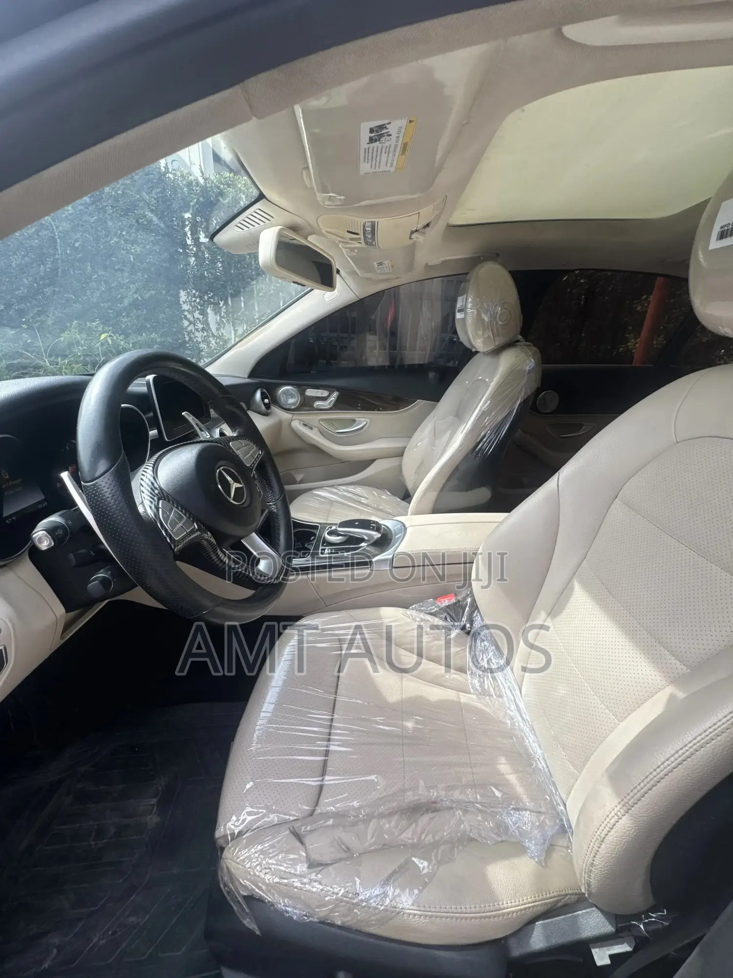 Mercedes-Benz C300 Luxury 4dr AWD 4Matic Sedan (2.0L 4cyl 7A) 2015