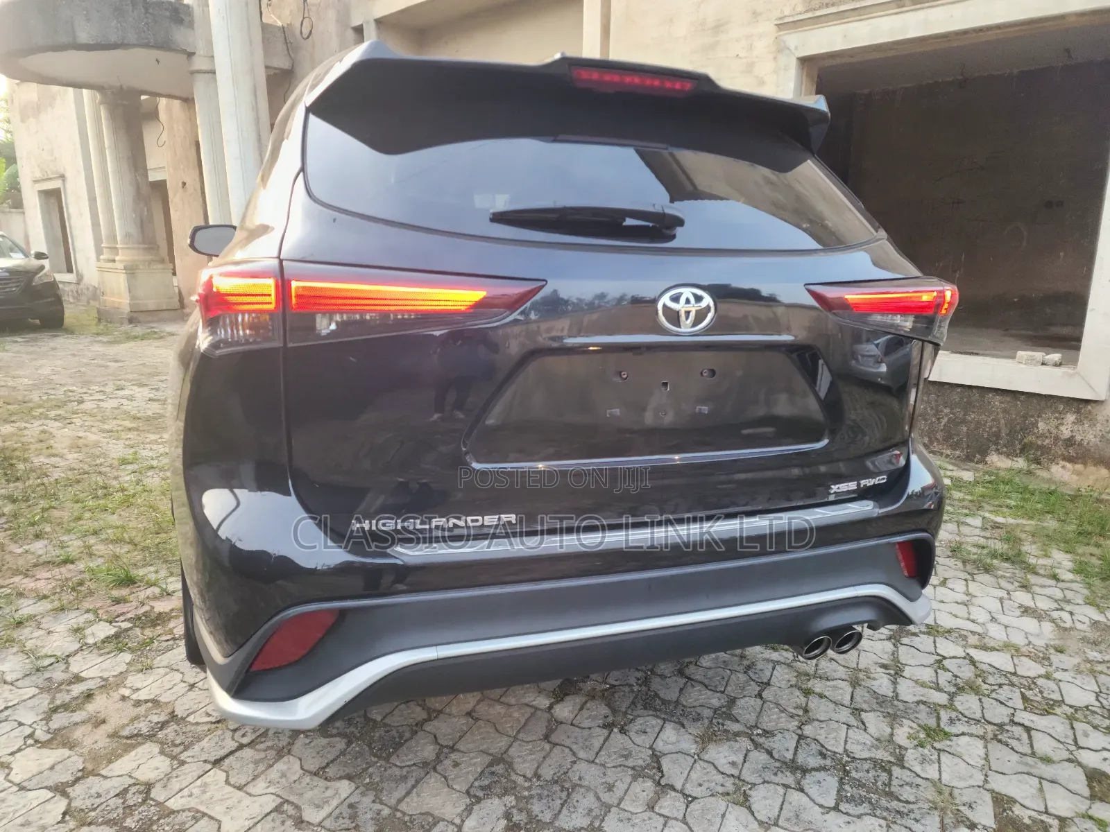 Toyota Highlander XSE AWD 2024 Black