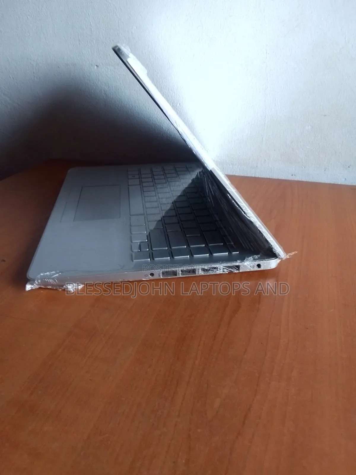 Laptop HP 14S 4GB AMD SSD 128GB
