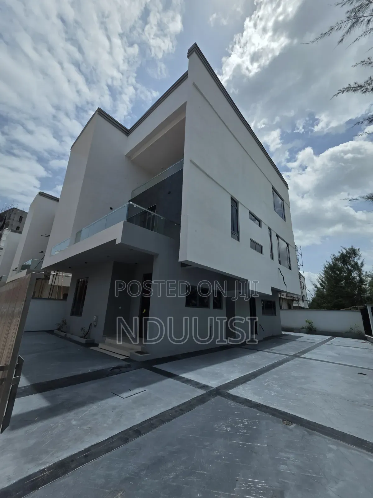 5bdrm Duplex in Periwinkle Estate, Lekki Phase 1 for sale