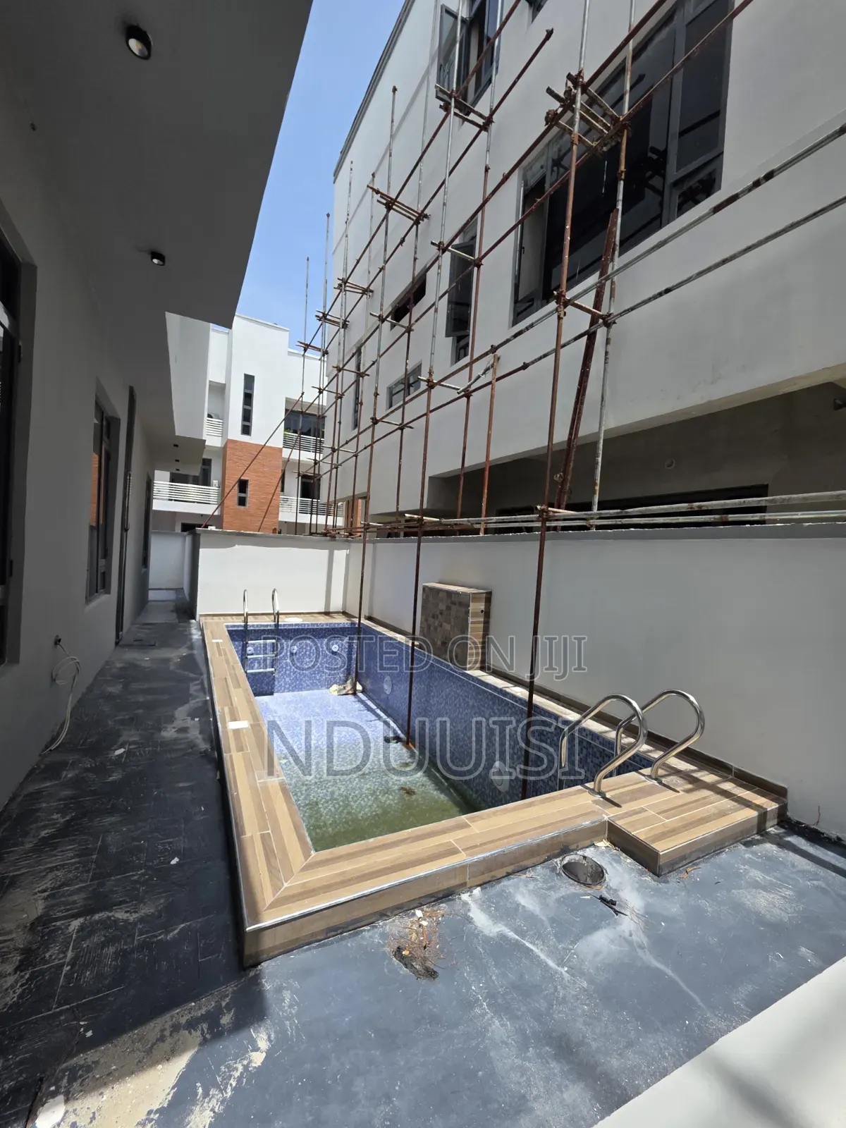 5bdrm Duplex in Periwinkle Estate, Lekki Phase 1 for sale