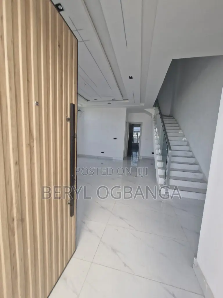 4bdrm Duplex in Ado / Ajah for sale