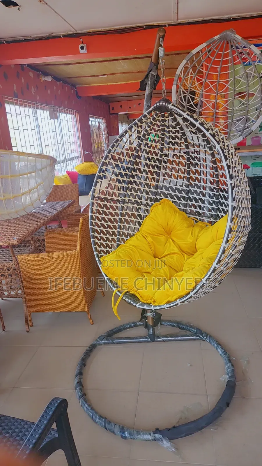 Black and White Swinging Chair Canash Design