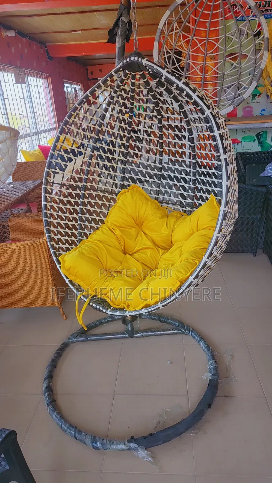 Black and White Swinging Chair Canash Design