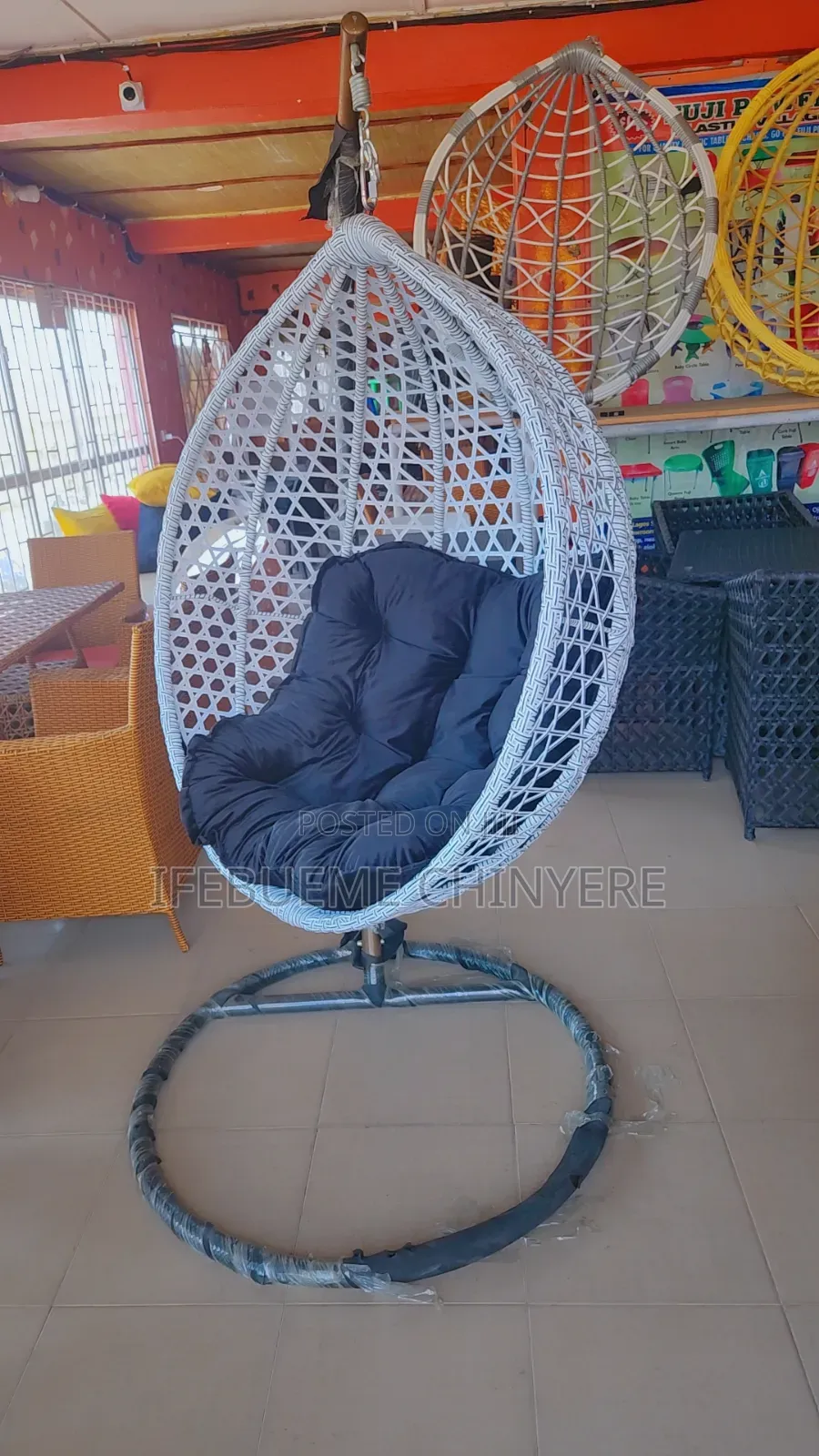 Zebra Color of Swinging Chair