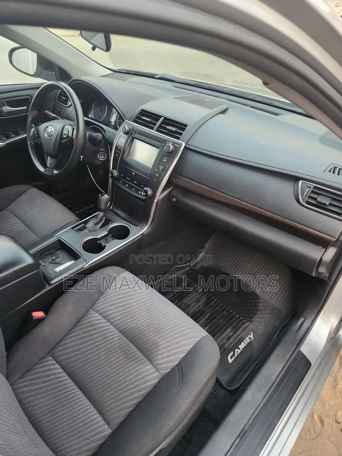 Toyota Camry LE 4dr Sedan (2.5L 4cyl 6A) 2017 Silver