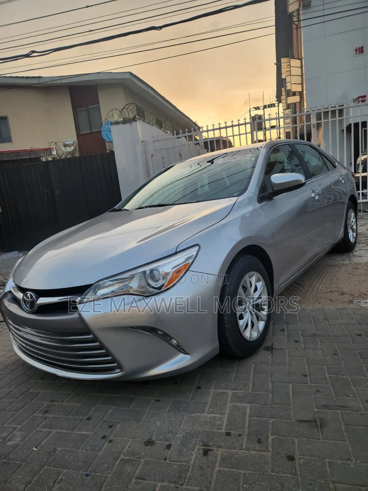 Toyota Camry LE 4dr Sedan (2.5L 4cyl 6A) 2017 Silver