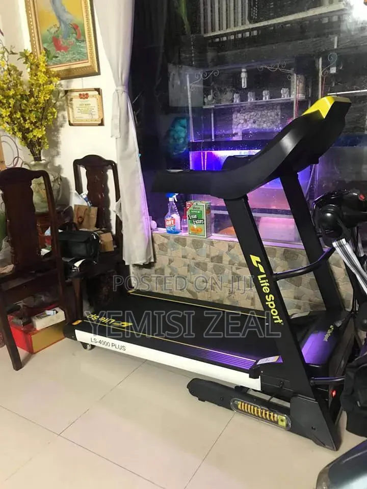 3hp Treadmill With Incline, Bluetooth, Twister, Dumbbell With 150kg