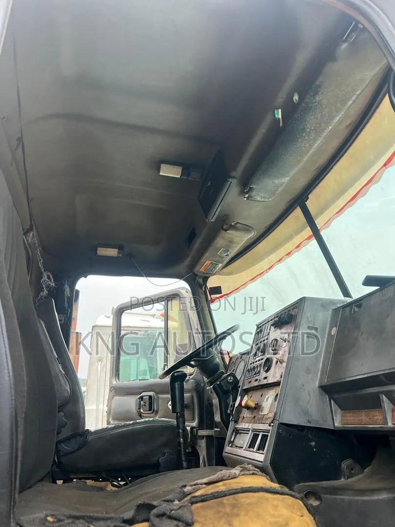 Mack Ch Trailer Head Manual Injector Engine