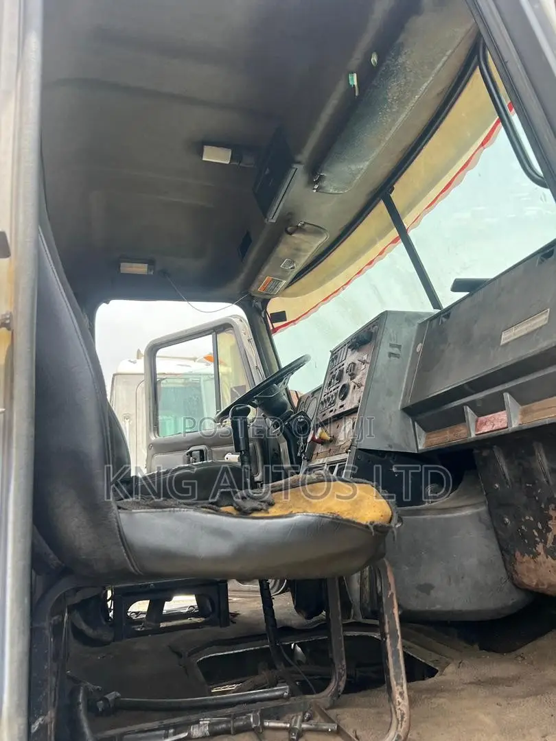 Mack Ch Trailer Head Manual Injector Engine