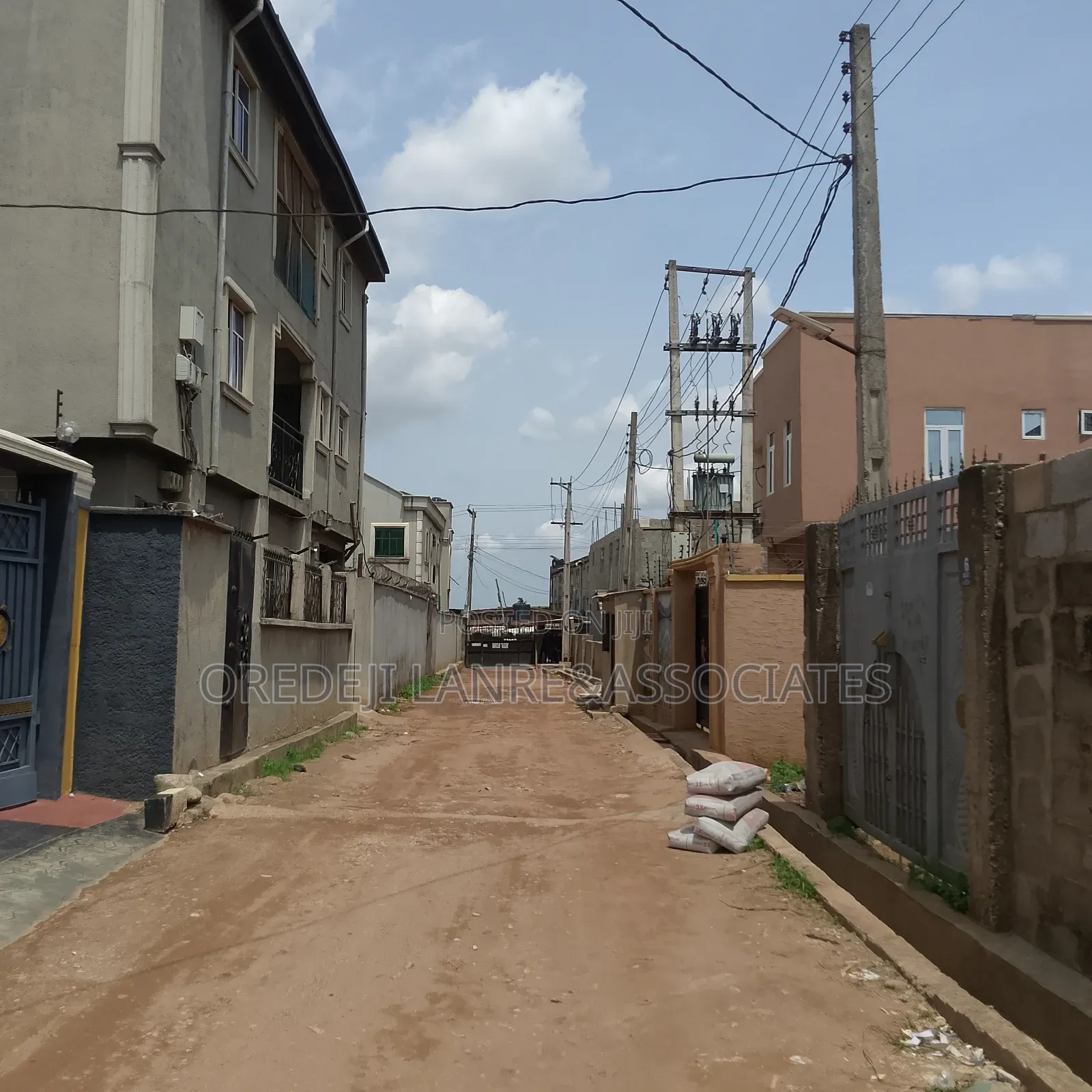Affordable Secured Plots in an Estate at Meran