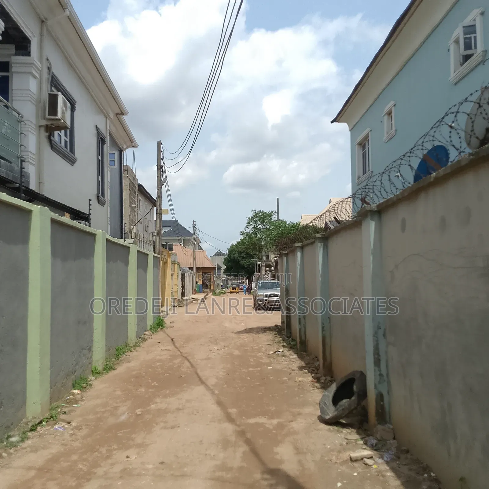 Affordable Secured Plots in an Estate at Meran