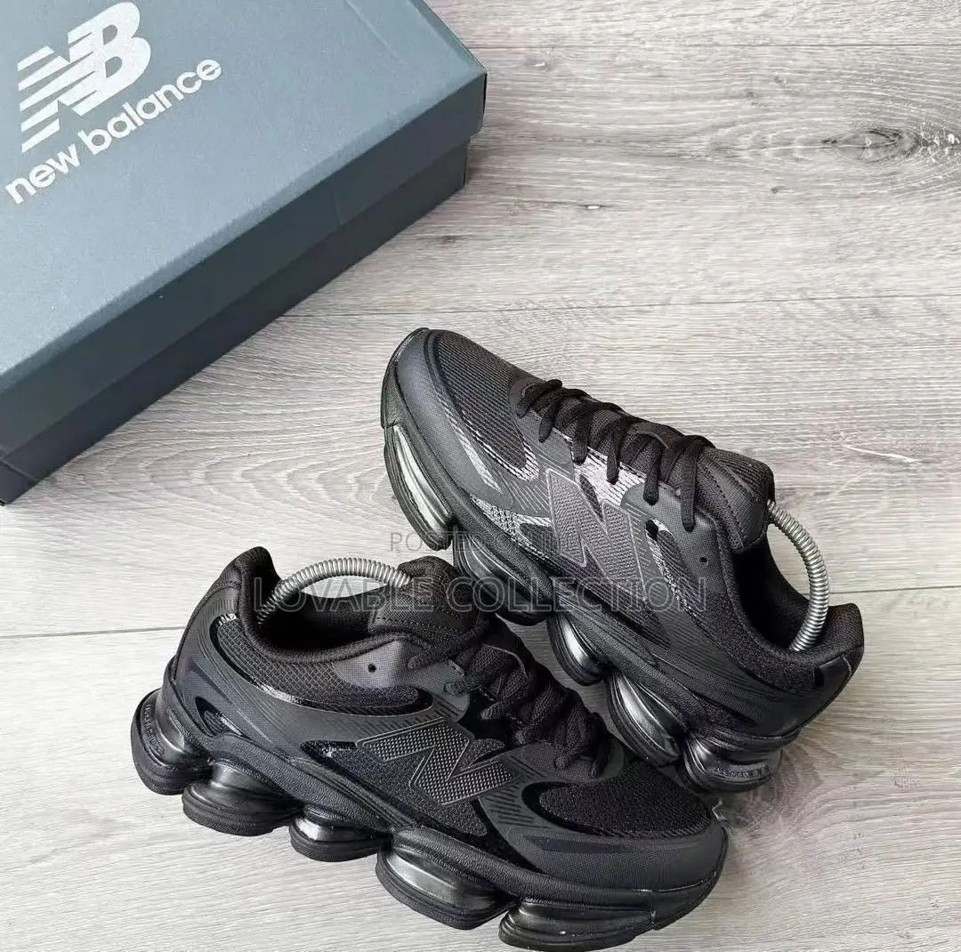 New Balance Abzorb Sneakers