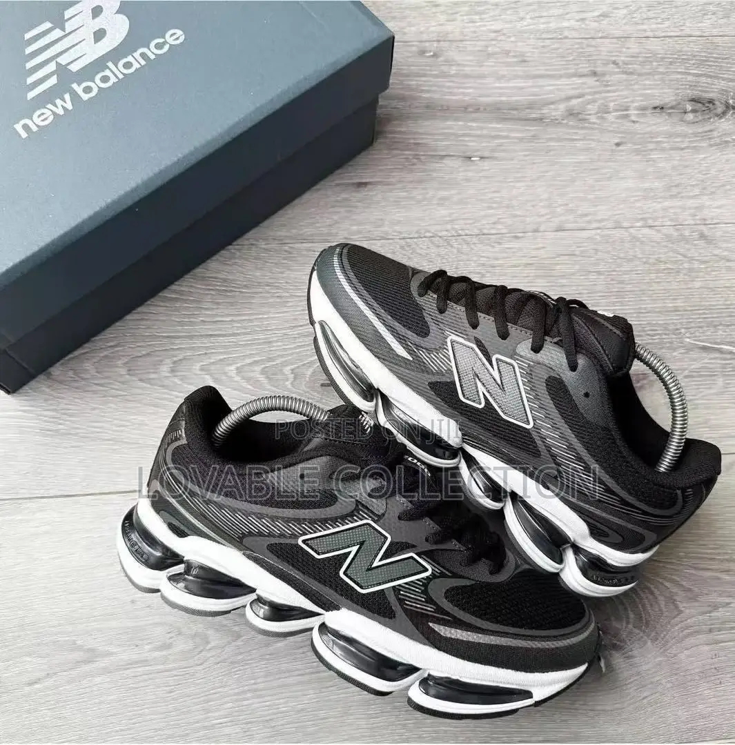 New Balance Abzorb Sneakers