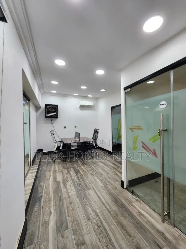 Massive Office Building for Lease