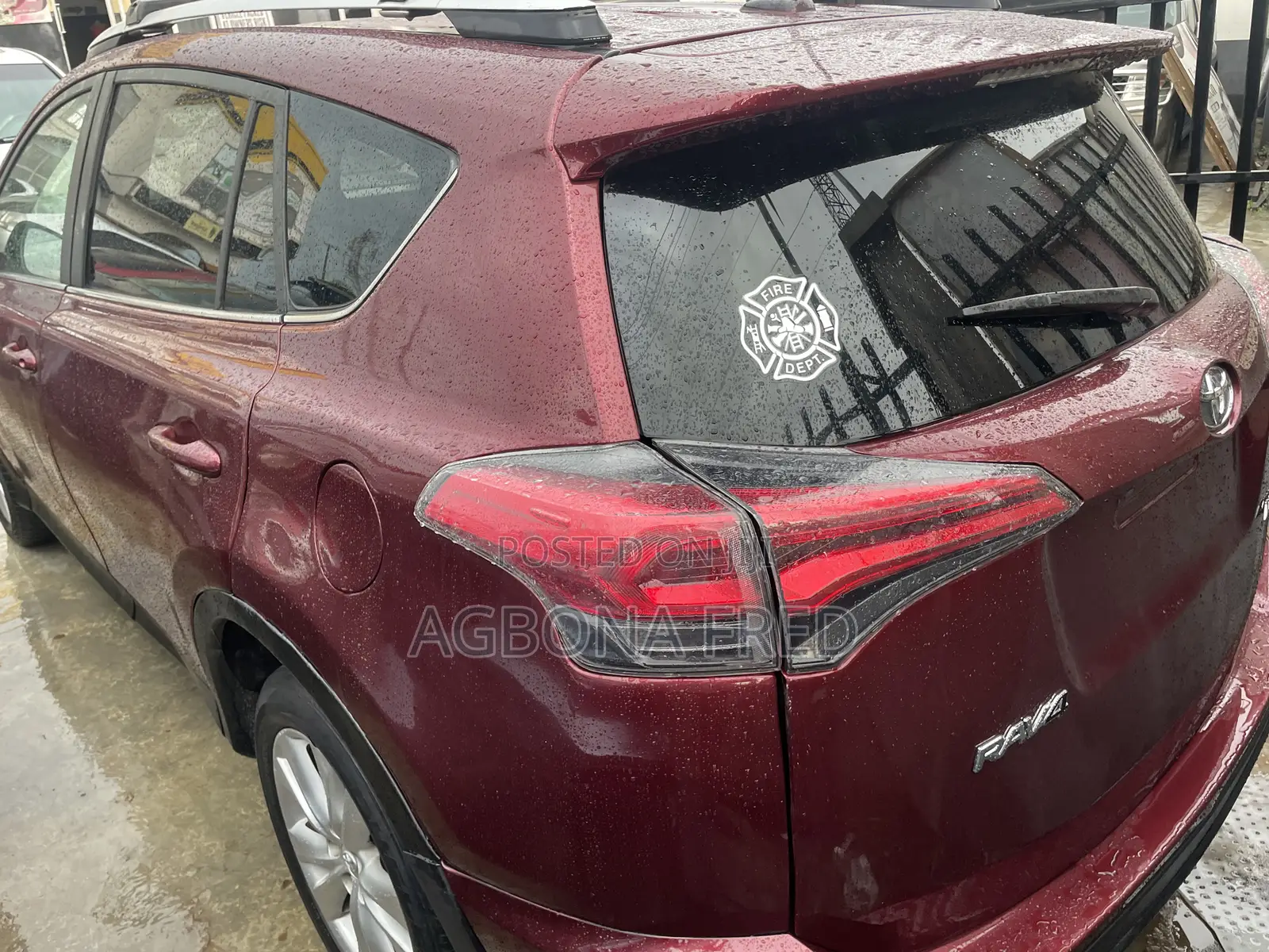 Toyota RAV4 2016 Burgundy