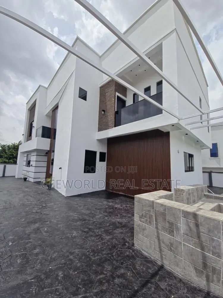 5bdrm Duplex in Onikoko Agodi Gra for sale