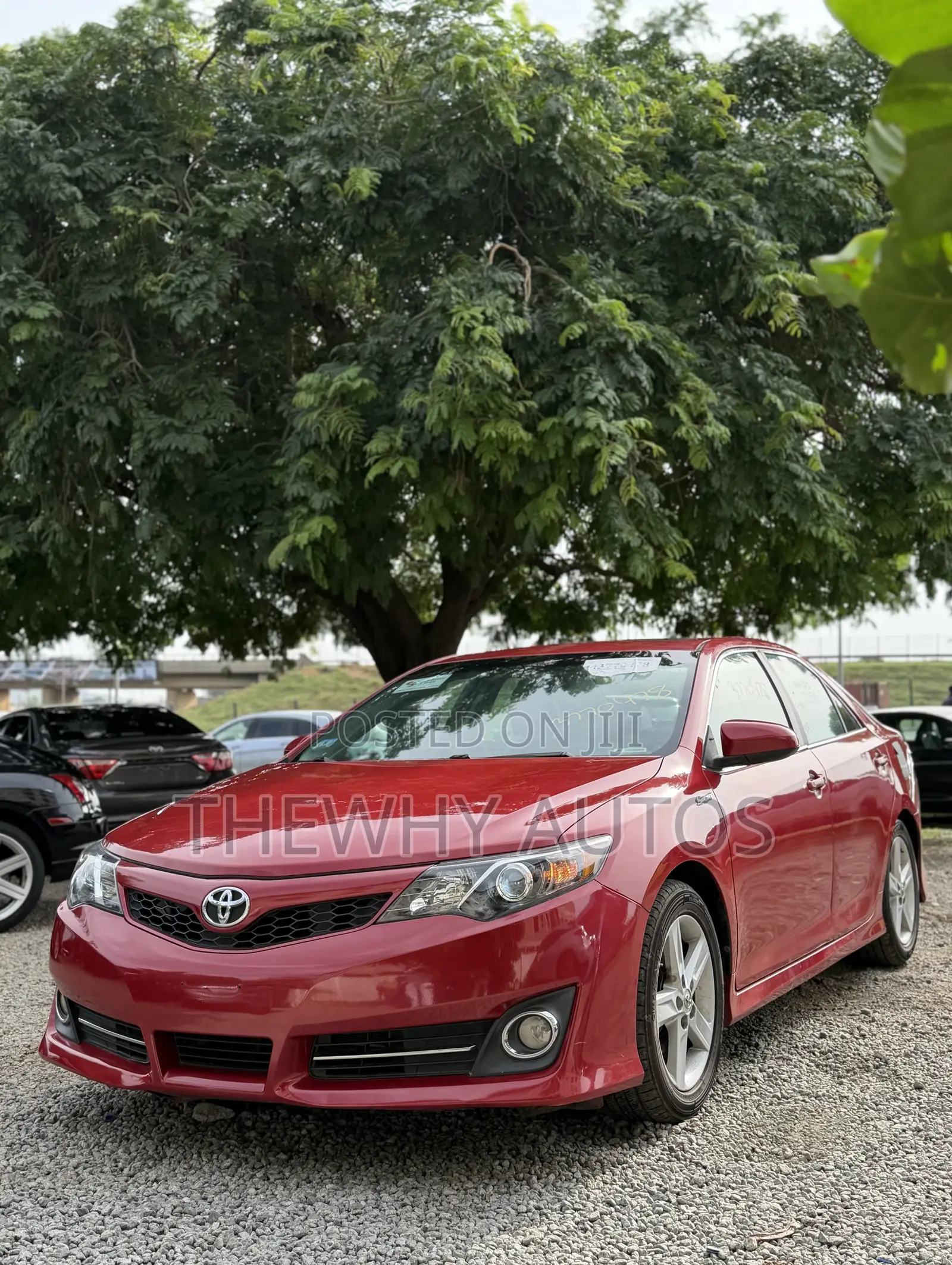 Toyota Camry SE 4dr Sedan (2.5L 4cyl 6A) 2013 Red