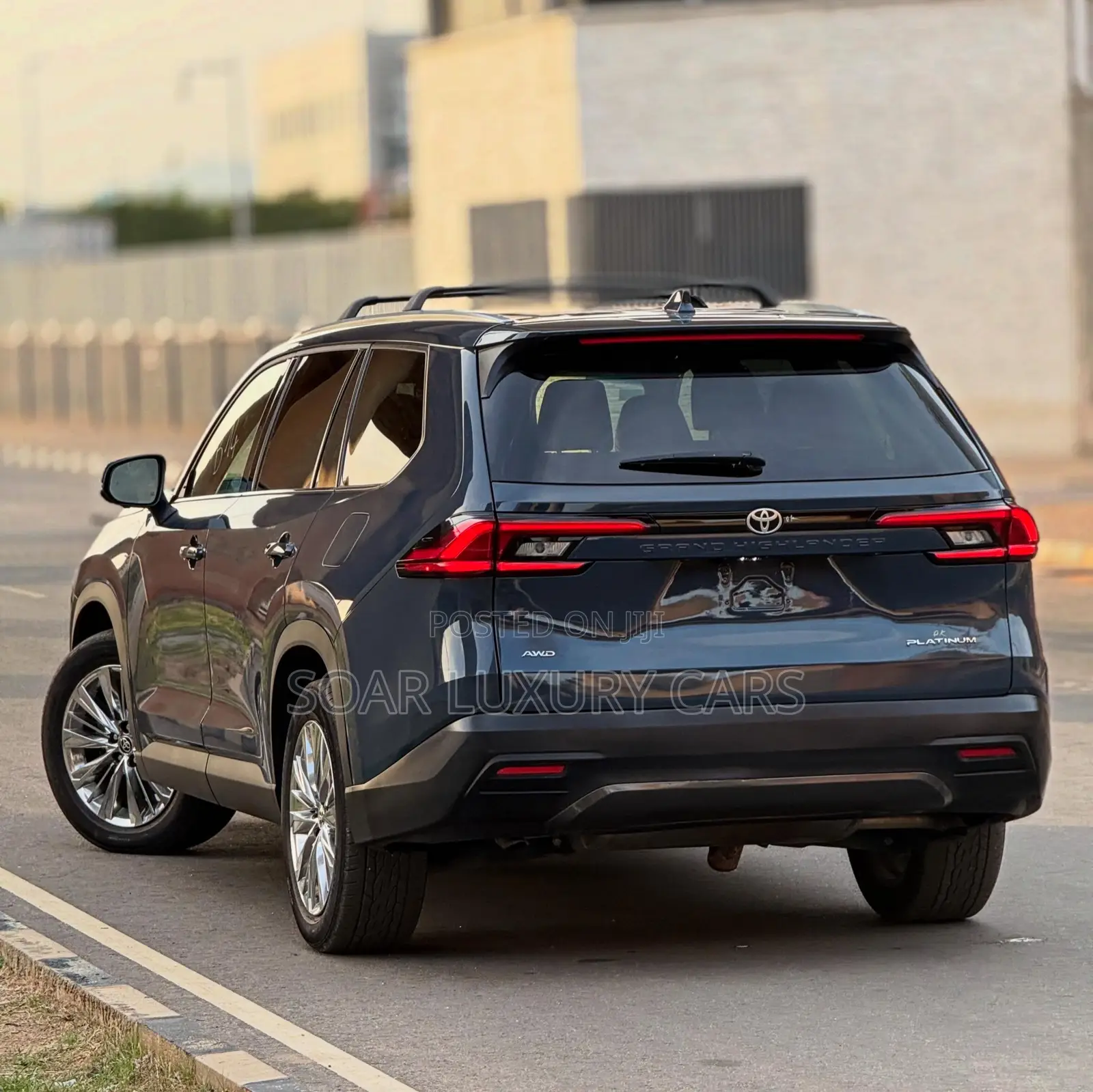 Toyota Highlander Platinum AWD 2024
