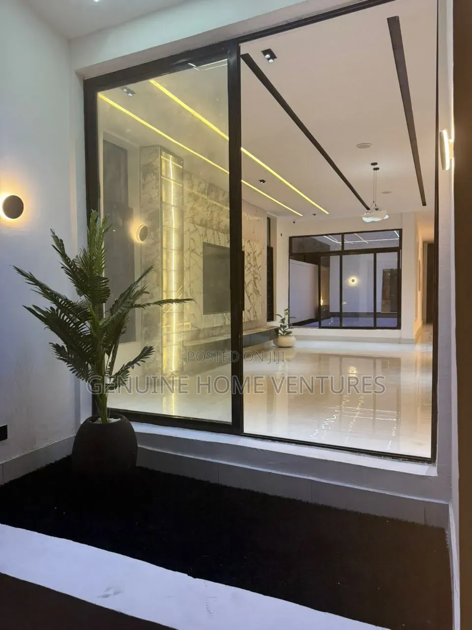 5bdrm Duplex in Sangotedo for sale