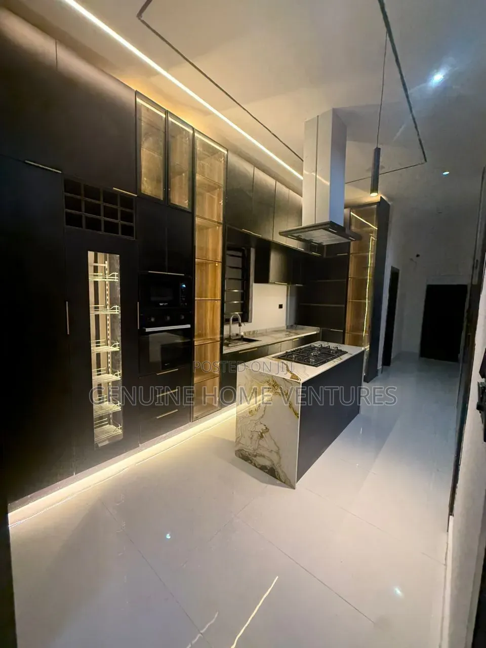 5bdrm Duplex in Sangotedo for sale