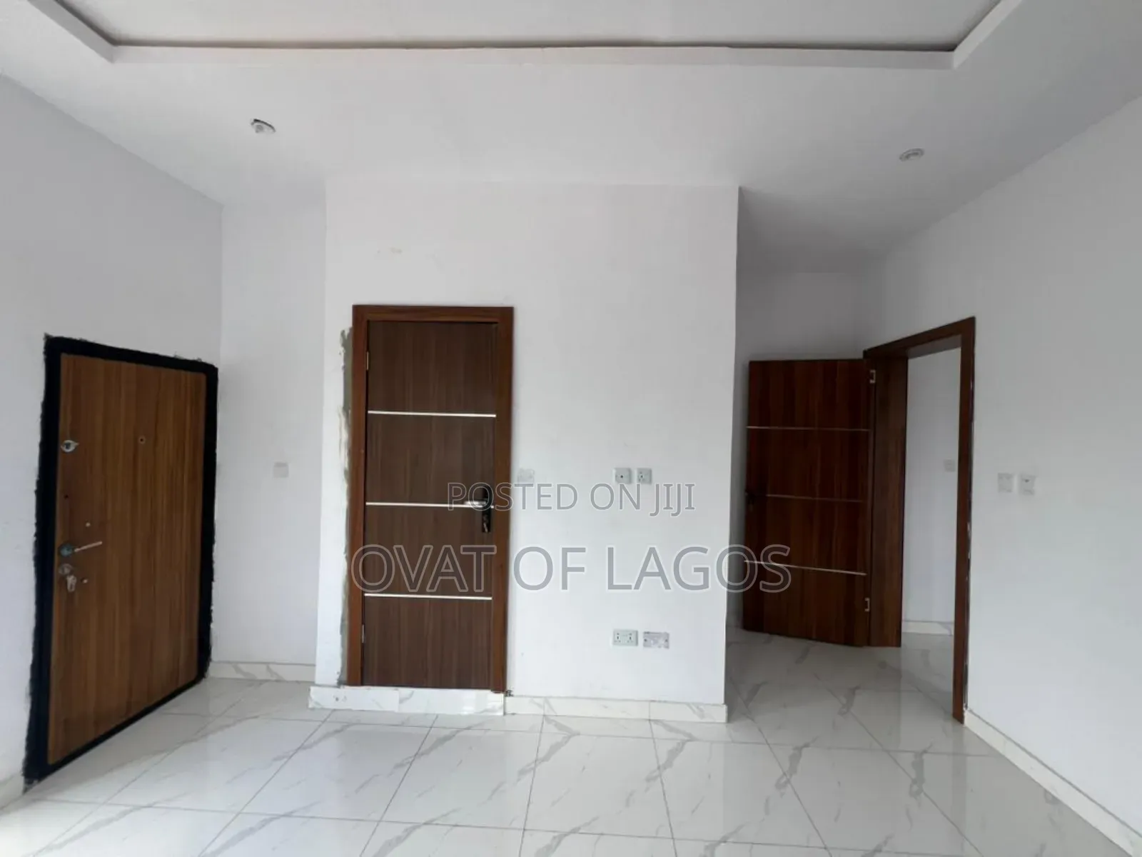 4bdrm Duplex in Ikota Villa for sale
