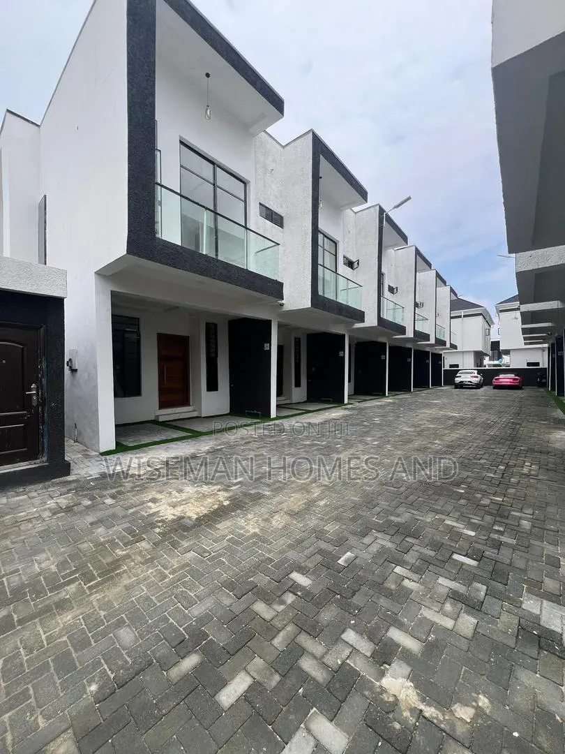3bdrm Duplex in Ikota Lekki Eti-Osa for rent