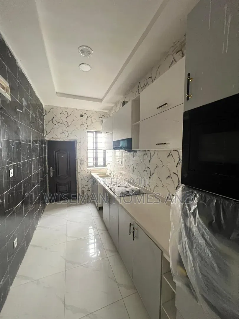 3bdrm Duplex in Ikota Lekki Eti-Osa for rent