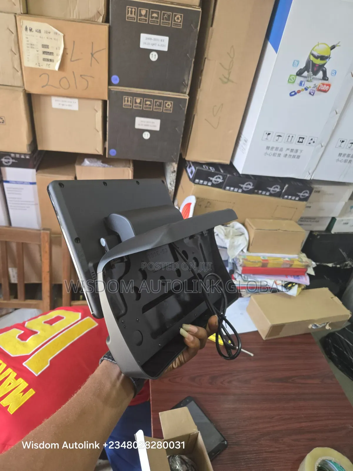 Follow Come Headrest Android for Toyota Land Cruiser 2022-2025 Direct