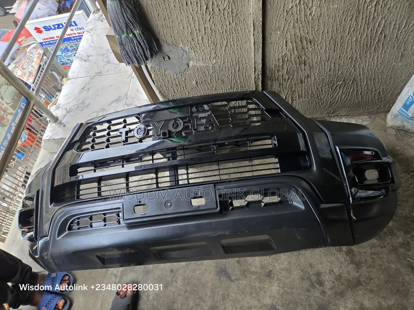 Complete Front Bumper for Toyota Hilux 2020/2024 Adventure Gr Sports