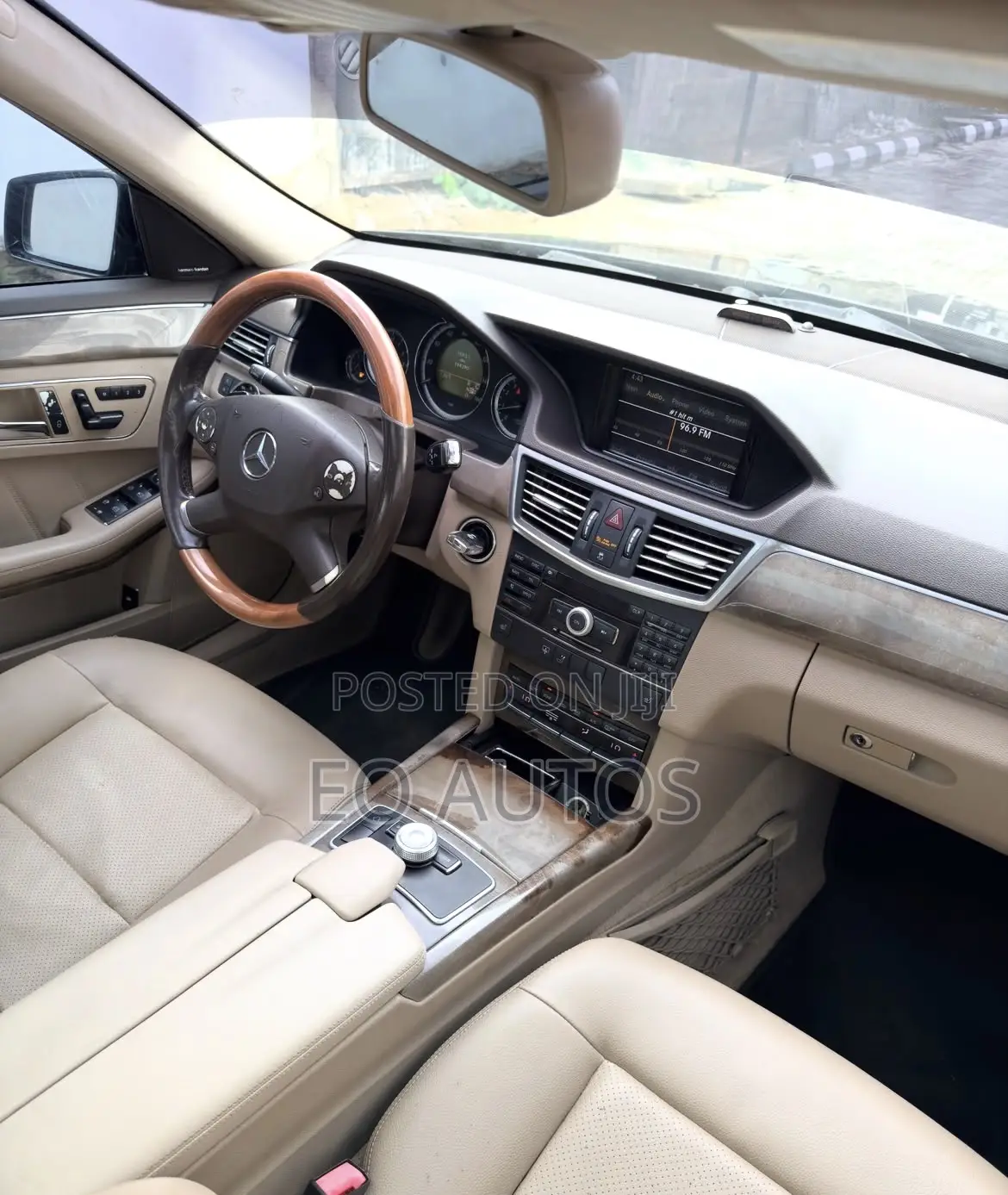 Mercedes-Benz E350 Base 4Matic Sedan AWD (3.5L 6cyl 7A) 2010 Black
