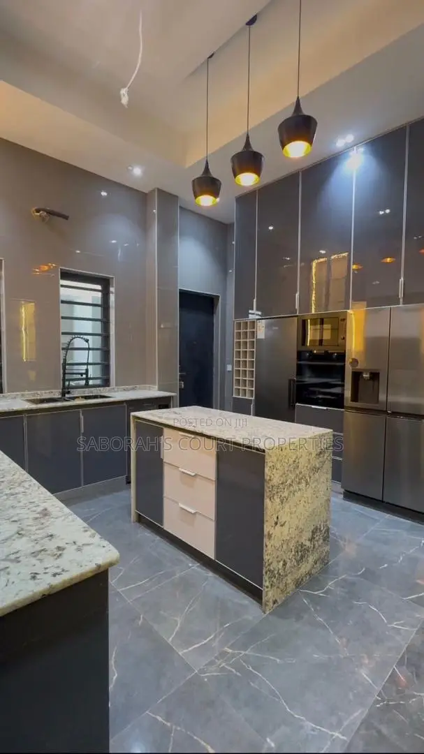 5bdrm Mansion in Bourdillon for sale