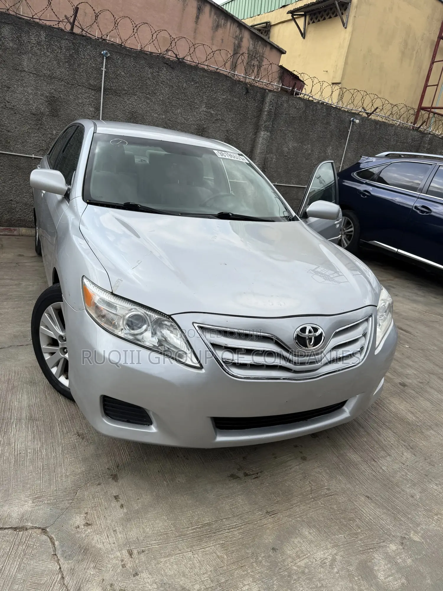 Toyota Camry 2011 Silver