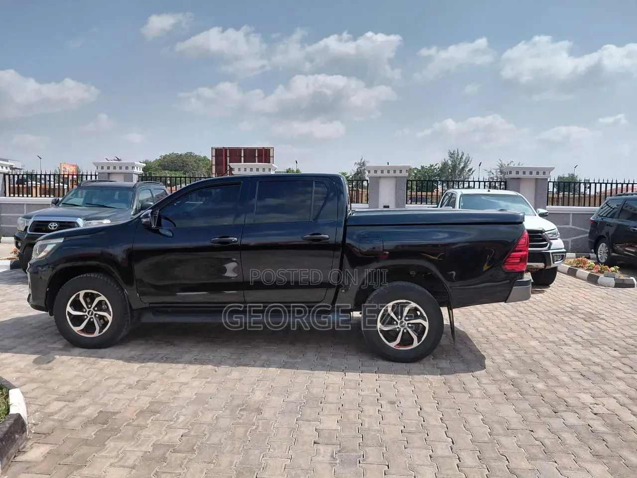 Toyota Hilux 2020 Black