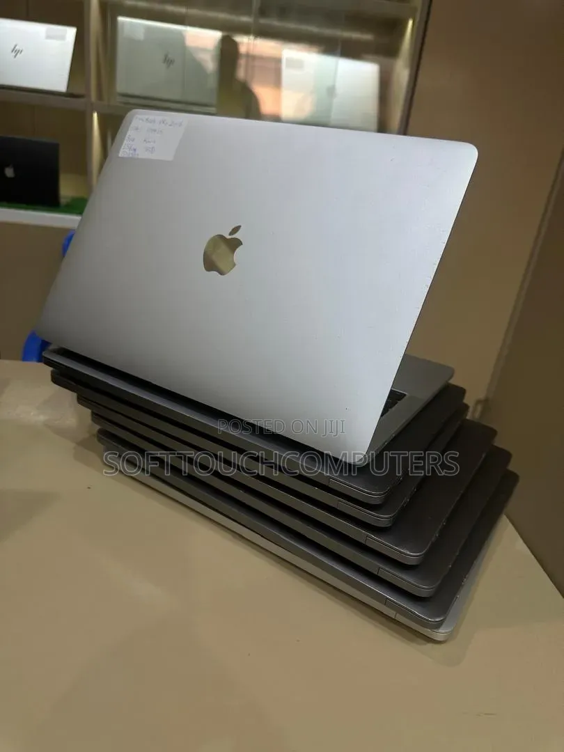 Laptop Apple MacBook Pro 2017 16GB Intel Core i7 SSD 256GB