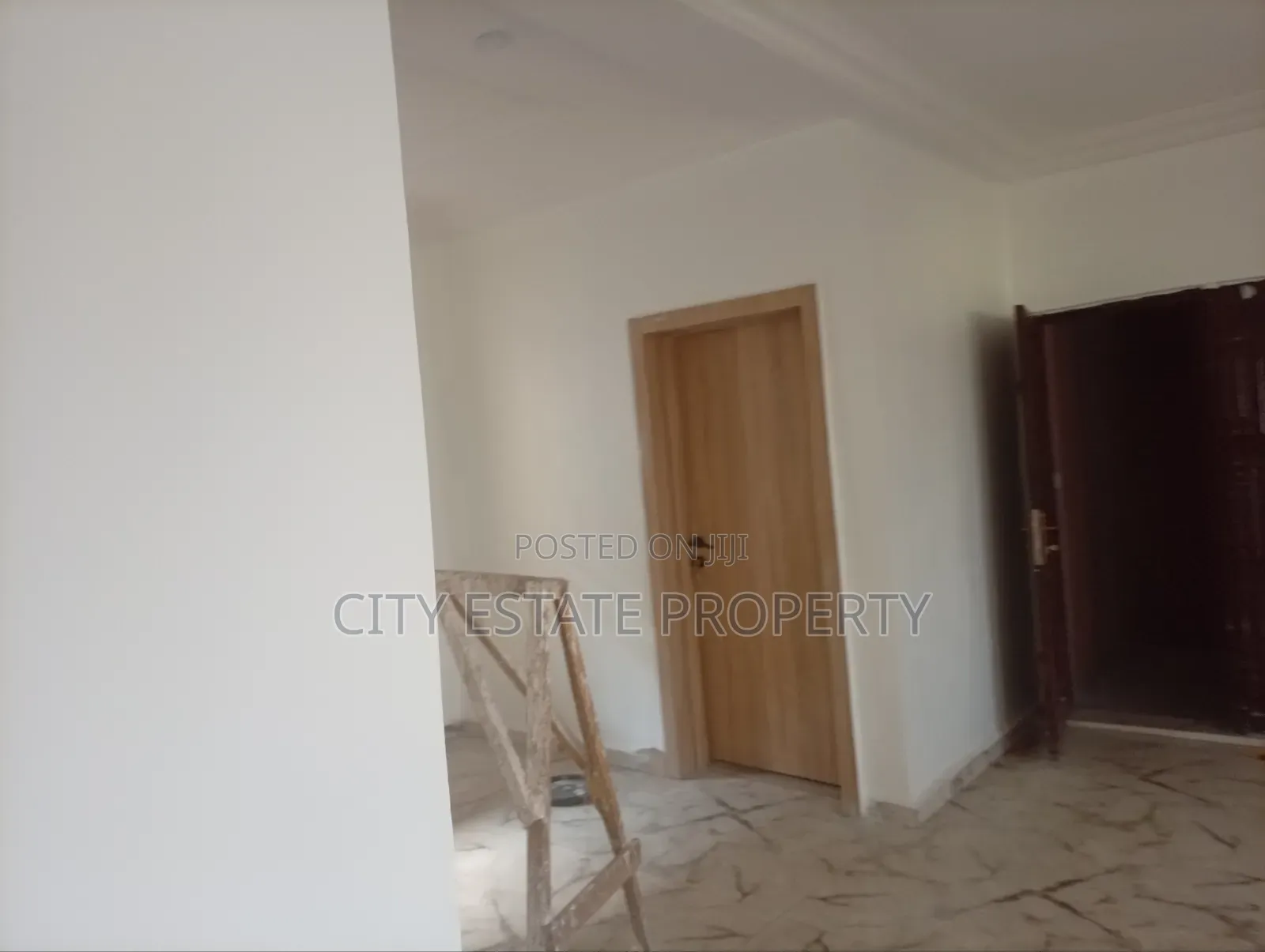 4 Bedroom Duplex for Office Use