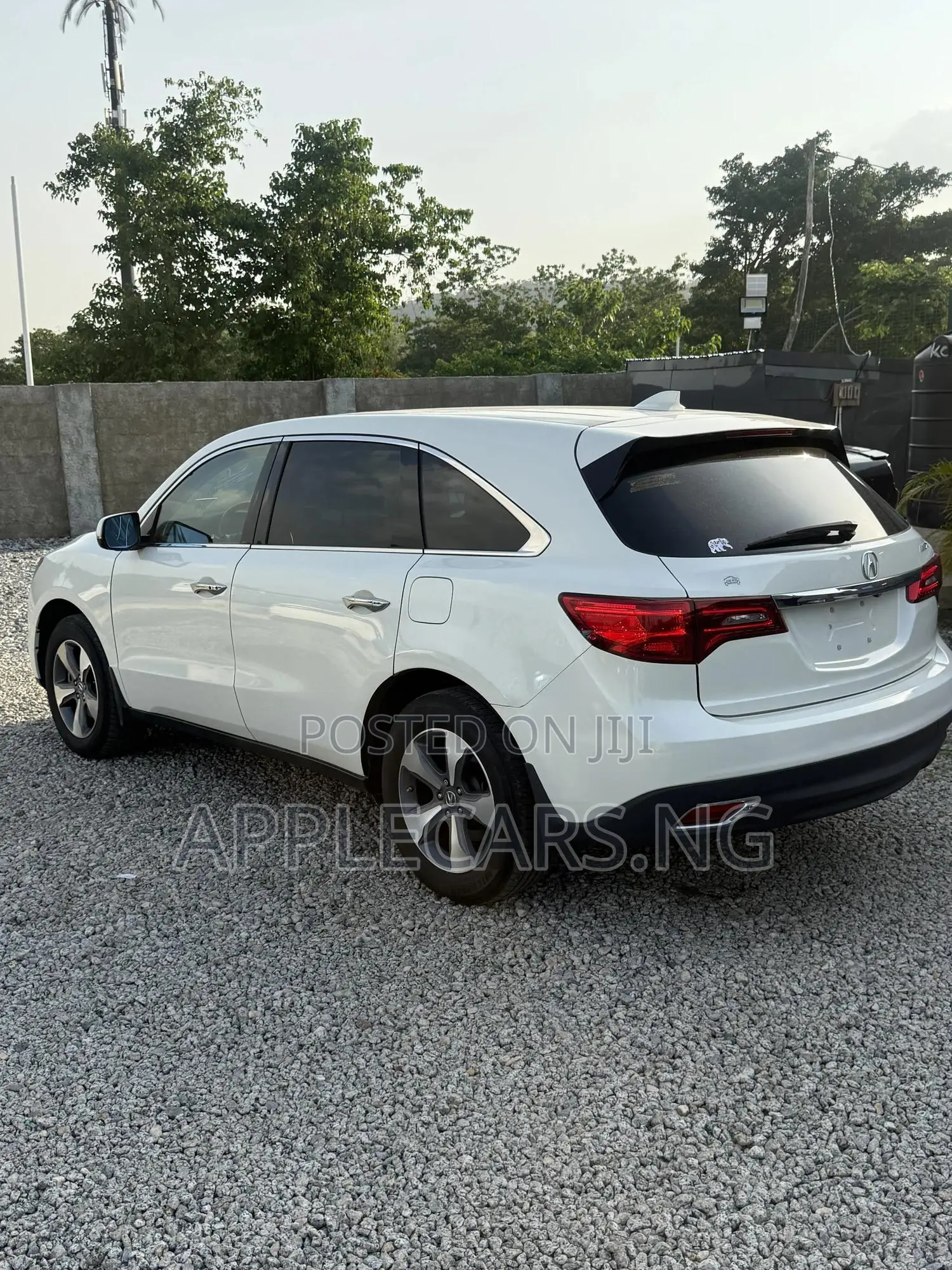 Acura MDX SUV 4dr FWD (3.5L 6cyl 9A) 2016 White