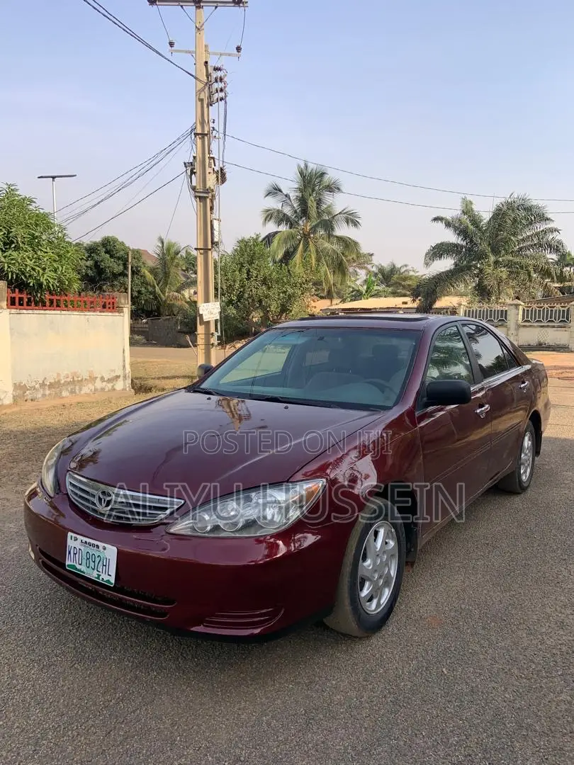 Toyota Camry 2003 Red