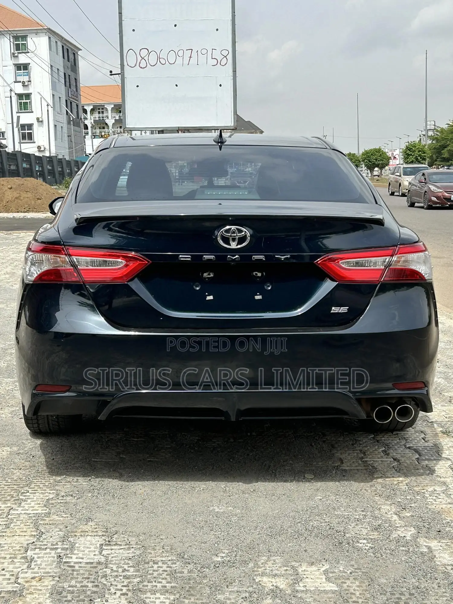 Toyota Camry SE 2021 Black