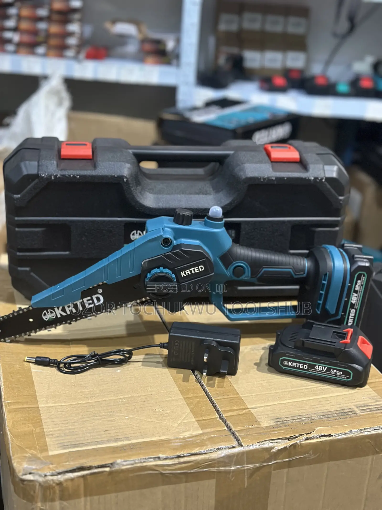 8 Inches Cordless Chain Saw 48v With 2 Batteries and Case